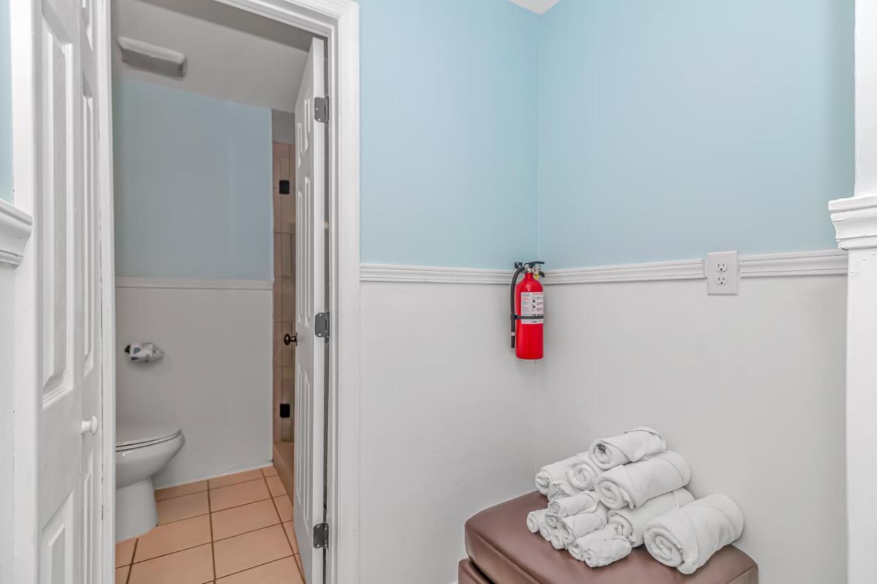125 Atlantic Avenue Unit E - Pet Friendly! Walk To The Beach And Pier!1Br -1Ba - Sleeps 2-4 Guests! Myrtle Beach Bagian luar foto