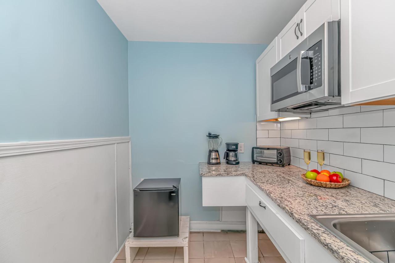 125 Atlantic Avenue Unit E - Pet Friendly! Walk To The Beach And Pier!1Br -1Ba - Sleeps 2-4 Guests! Myrtle Beach Bagian luar foto